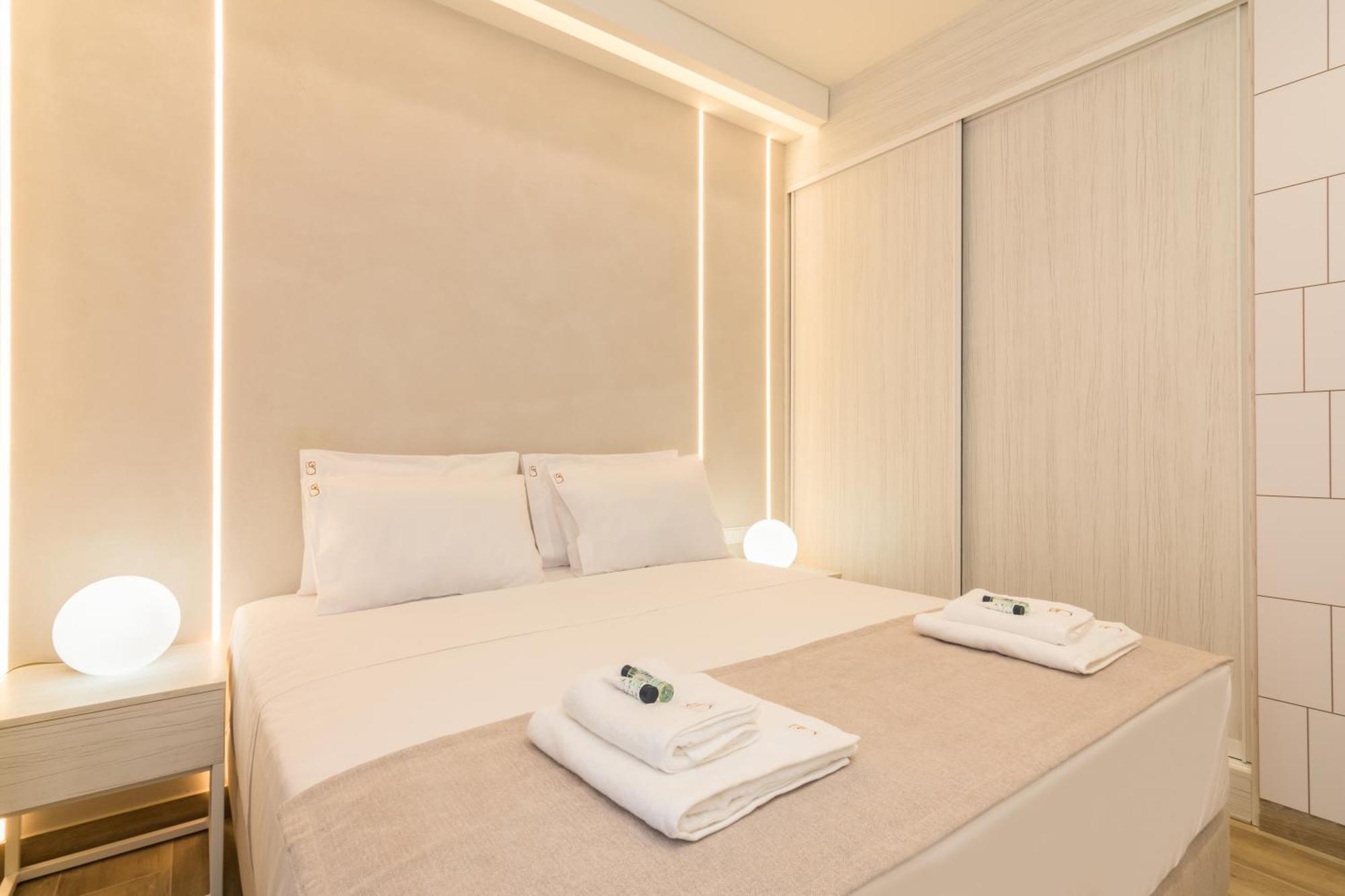Socrates Fully Equipped Apartments With Unique Design Athene Buitenkant foto